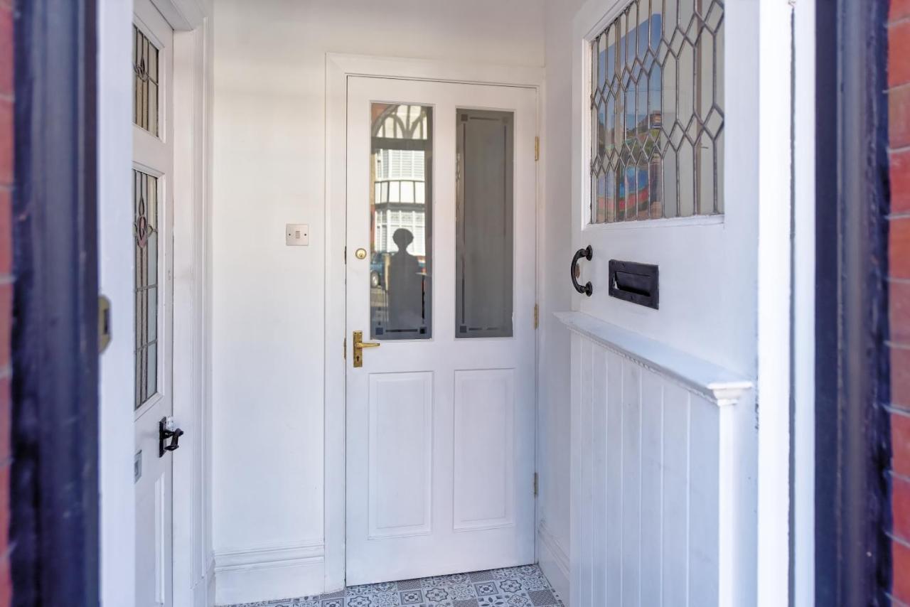 Ferienwohnung The Shoreline Retreat Lytham St Annes Exterior foto